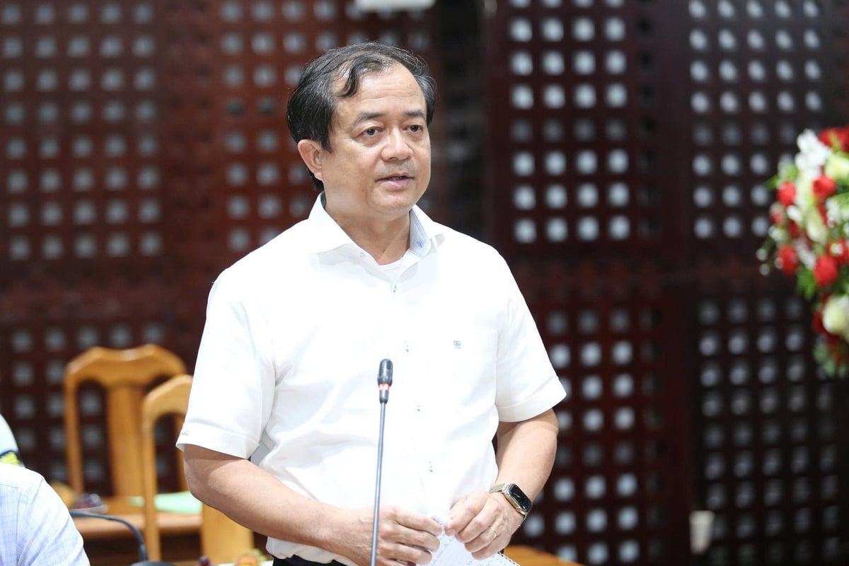 Quyền Chủ tịch UBND tỉnh Tây Ninh Nguyễn Hồng Thanh phát biểu tại cuộc họp. Ảnh: Trần Trung.