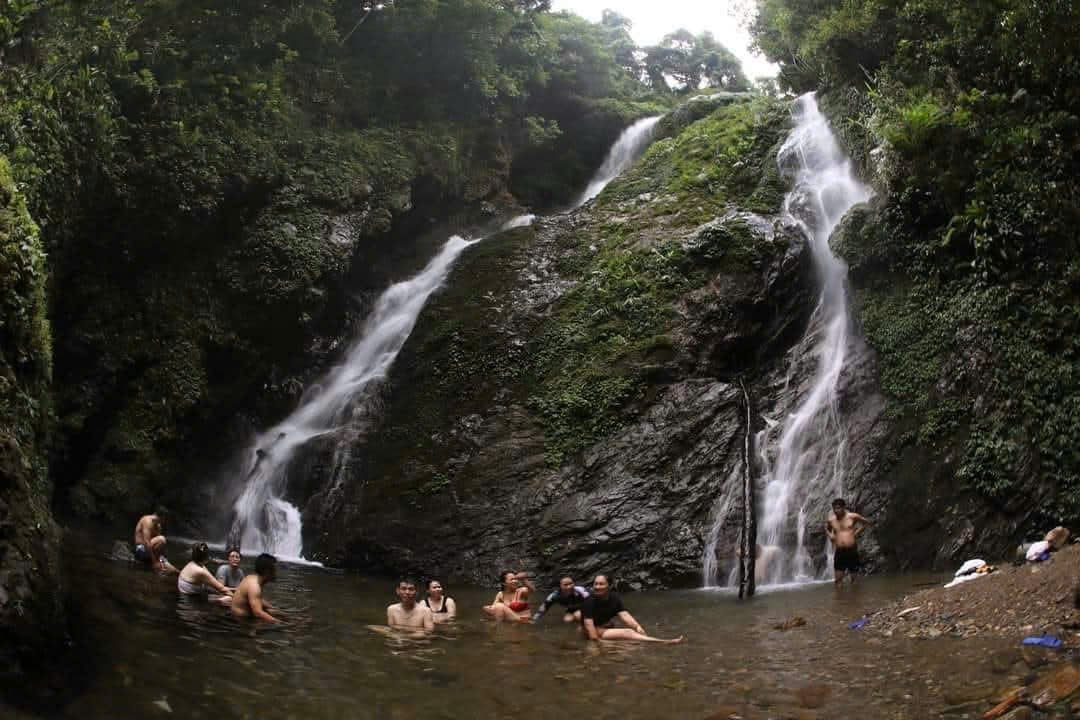 Văn Yên ngày càng thu hút đông đảo du khách thập phương. Ảnh: Thanh Tiến. Văn Yên ngày càng thu hút đông đảo du khách thập phương. Ảnh: Thanh Tiến.