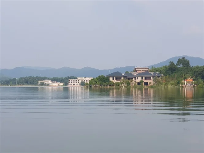 Một góc hồ Đại Lải. Ảnh: Bảo Khang. Một góc hồ Đại Lải. Ảnh: Bảo Khang.