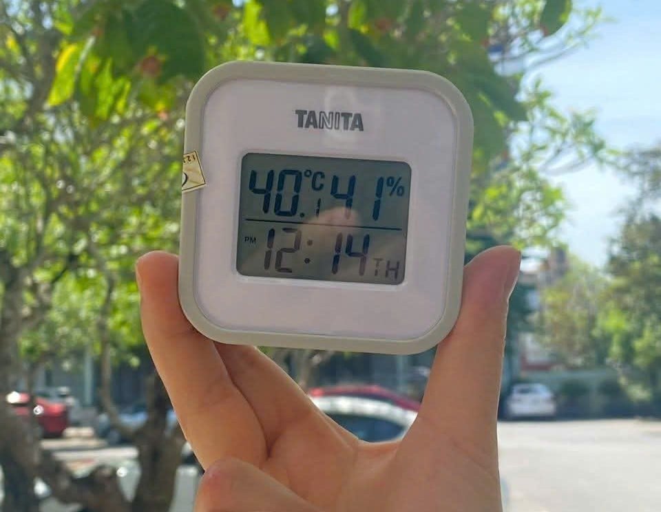 Nhiệt độ ngoài trời ngày 2/6 tại huyện Cẩm Khê, tỉnh Phú Thọ. Ảnh: CTV. Nhiệt độ ngoài trời ngày 2/6 tại huyện Cẩm Khê, tỉnh Phú Thọ. Ảnh: CTV.