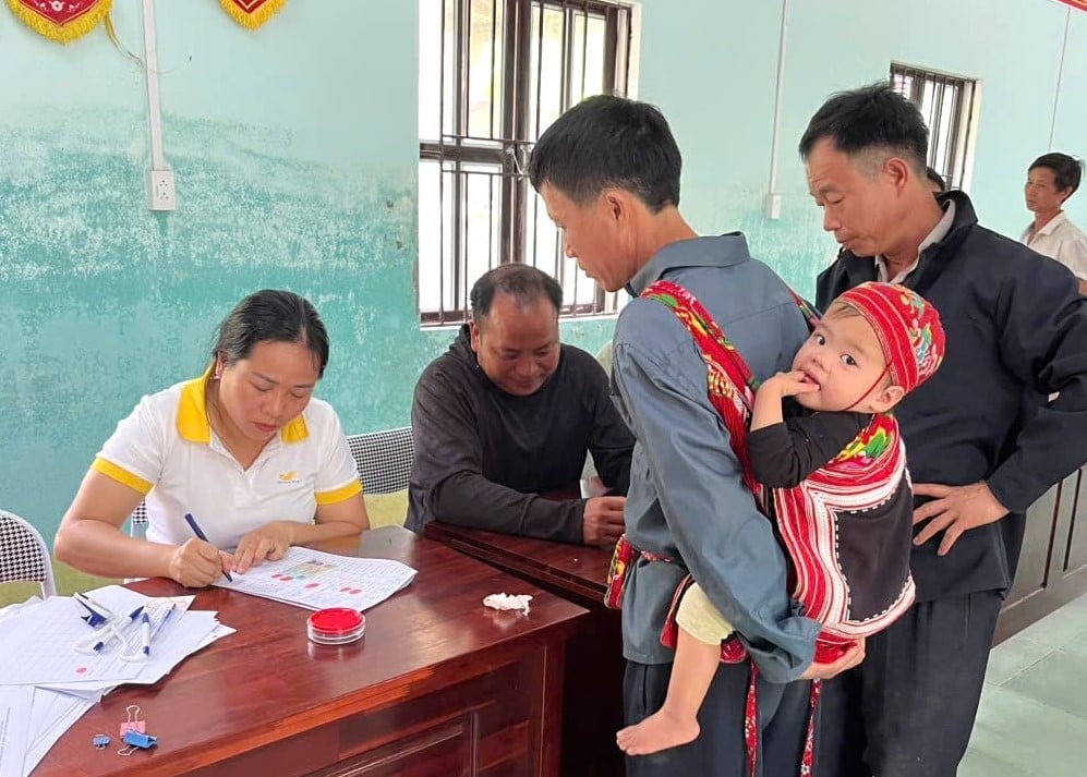 Nguồn tiền từ dịch vụ môi trường rừng giúp nhiều hộ dân trên địa bàn tỉnh Hà Giang có thêm nguồn thu nhập, đảm bảo cuộc sống. Ảnh: Đào Thanh. Nguồn tiền từ dịch vụ môi trường rừng giúp nhiều hộ dân trên địa bàn tỉnh Hà Giang có thêm nguồn thu nhập, đảm bảo cuộc sống. Ảnh: Đào Thanh.