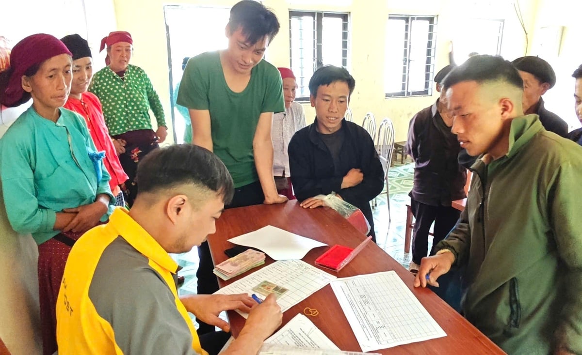 Việc công khai minh bạch chi trả dịch vụ môi trường rừng ở Hà Giang tạo động lực để người dân yên tâm gắn bó và bảo vệ rừng. Ảnh: Đào Thanh. Việc công khai minh bạch chi trả dịch vụ môi trường rừng ở Hà Giang tạo động lực để người dân yên tâm gắn bó và bảo vệ rừng. Ảnh: Đào Thanh.