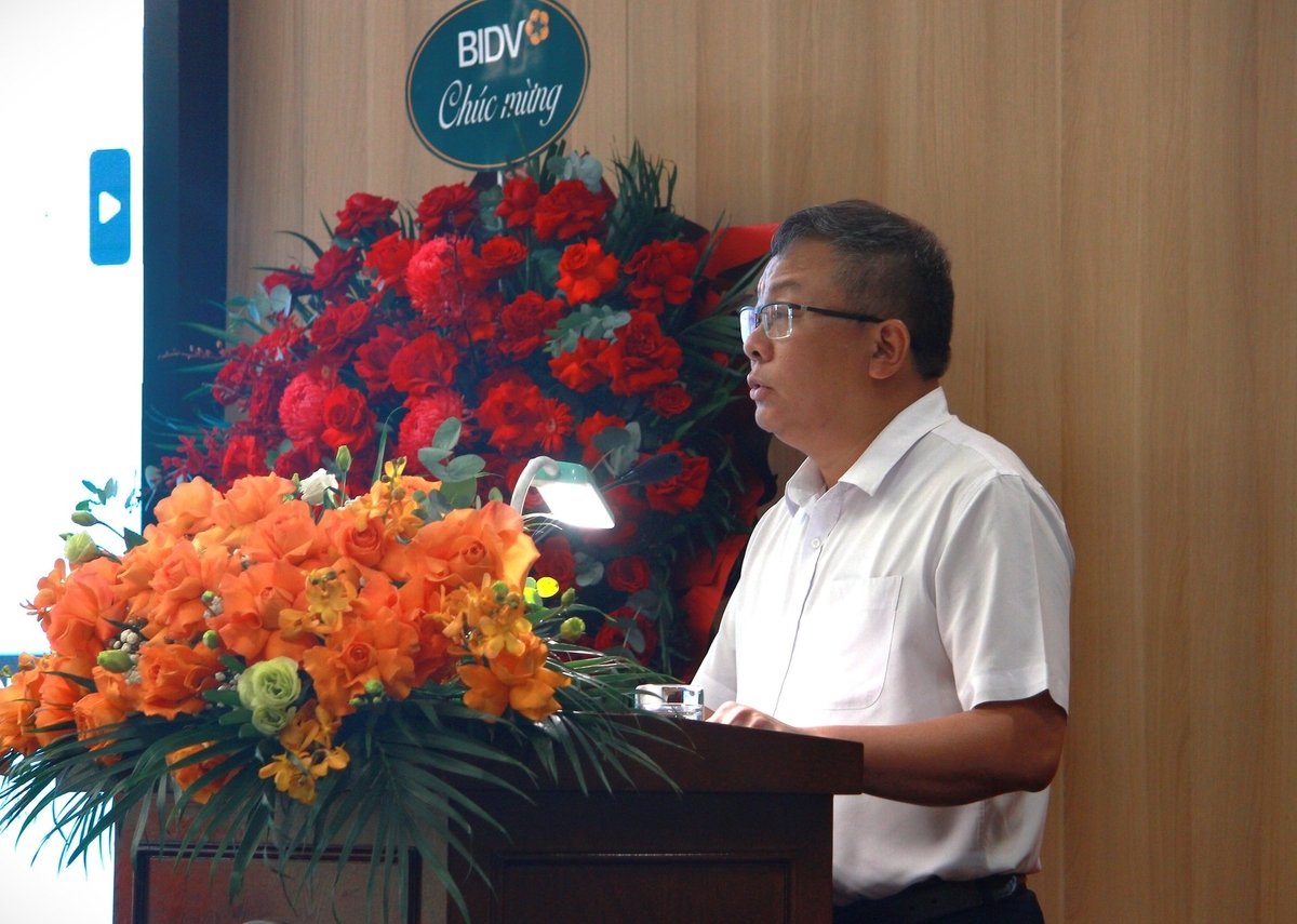 Phó tổng Giám đốc EVN Phạm Hồng Phương phát biểu tại buổi lễ. Ảnh: Trung Dũng.