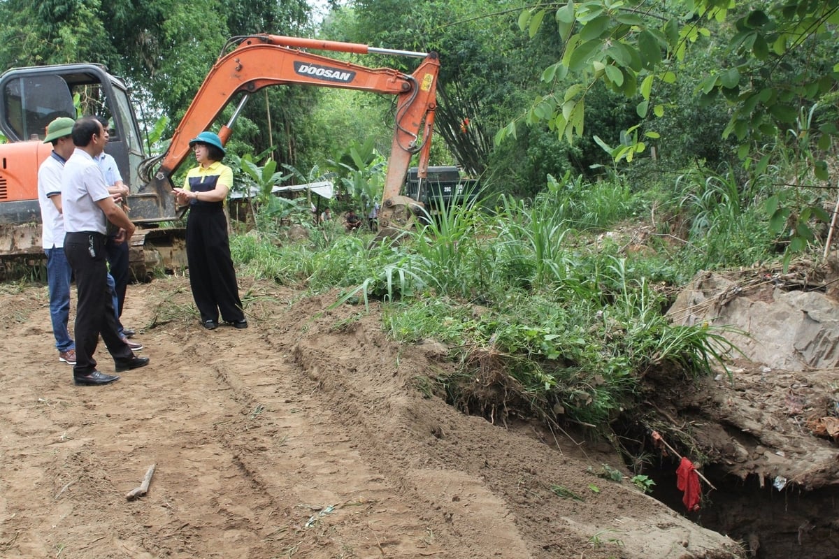 Sơn La triển khai khơi thông, dọn dẹp vệ sinh, nạo vét kênh, mương, các hang karst trước mùa mưa lũ 2025. Ảnh: Nguyễn Nga. Sơn La triển khai khơi thông, dọn dẹp vệ sinh, nạo vét kênh, mương, các hang karst trước mùa mưa lũ 2025. Ảnh: Nguyễn Nga.