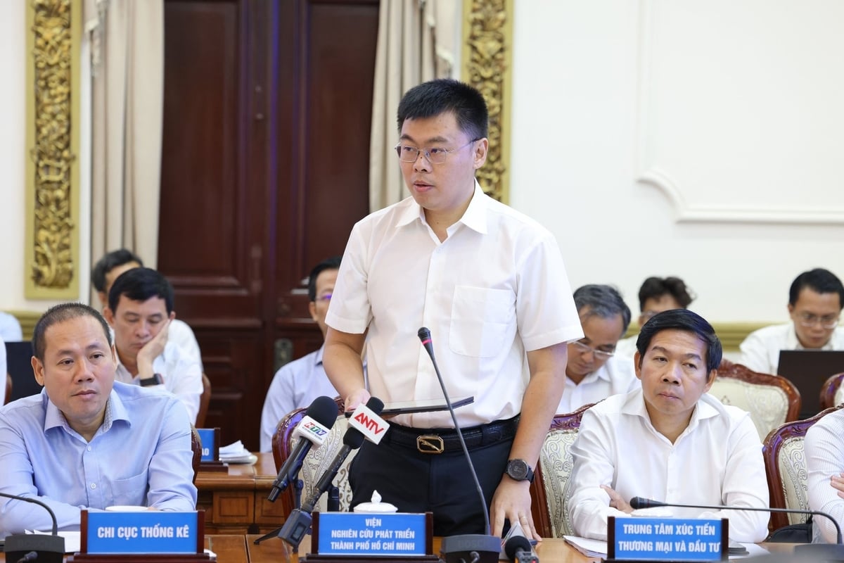TS. Trương Minh Huy Vũ - Viện trưởng Viện Nghiên cứu phát triển TP.HCM phát biểu. Ảnh: TTBC
