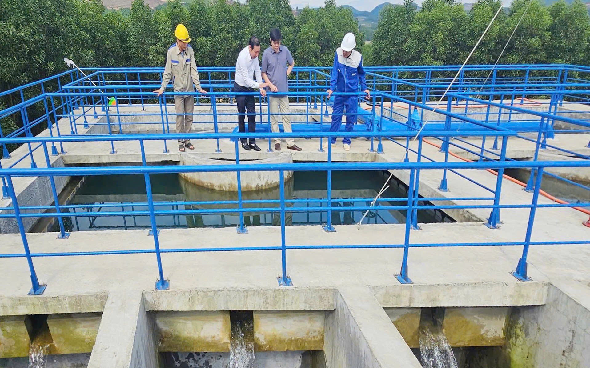 Công trình cung cấp nước sạch miền tây huyện Lệ Thủy đã hoàn thành giai đoạn 1 và cung cấp nước sạch cho hơn 1.500 hộ dân. Ảnh: T. Phùng.