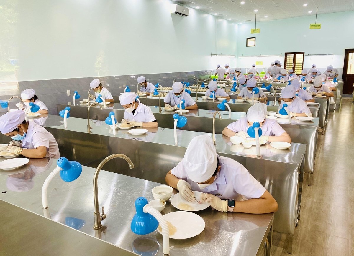 Tính từ năm 2021 đến ngày 31/3/2025, toàn tỉnh Đồng Tháp có hơn 8.300 lao động đã xuất cảnh đi làm việc ở nước ngoài theo hợp đồng. Ảnh: Lê Hoàng Vũ.