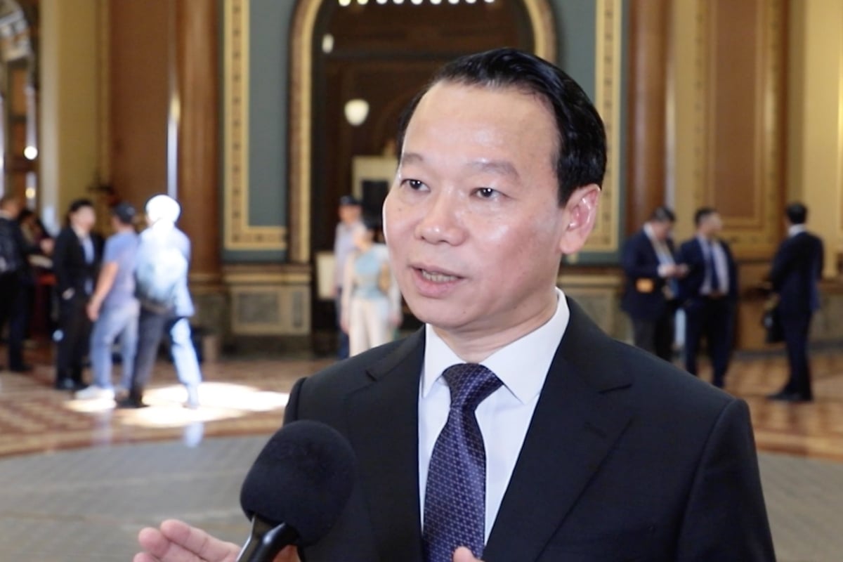 Bộ trưởng Đỗ Đức Duy trả lời báo chí sau buổi làm việc với Bộ Nông nghiệp bang Iowa. Ảnh: Đoàn đàm phán. Bộ trưởng Đỗ Đức Duy trả lời báo chí sau buổi làm việc với Bộ Nông nghiệp bang Iowa. Ảnh: Đoàn đàm phán.