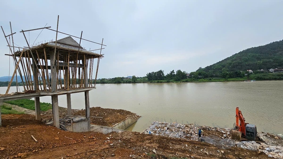 Các hạng mục công trình cống Nổ Thôn bước vào giai đoạn hoàn thiện. Ảnh: Quốc Toản.