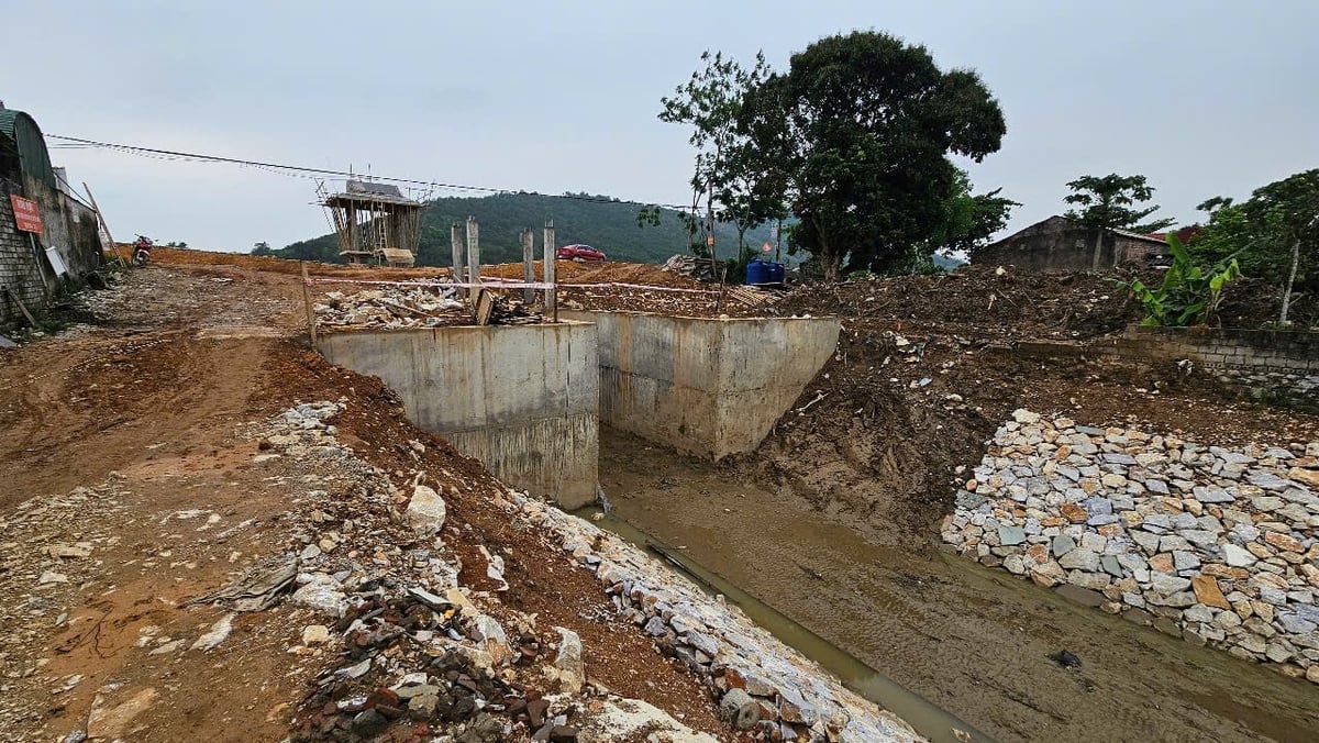 Cống Nổ Thôn đang được gấp rút hoàn thiện để đưa vào vận hành. Ảnh: Quốc Toản.