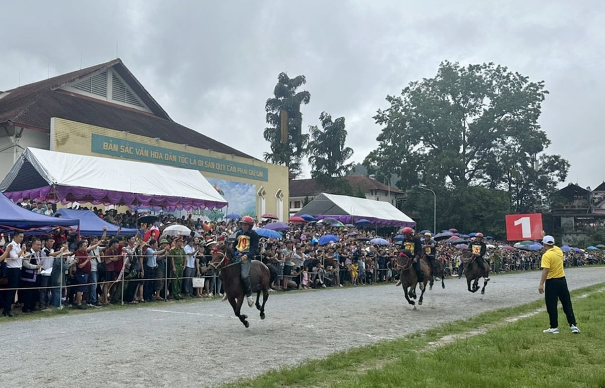 Festival Cao nguyên trắng Bắc Hà 2025 với chủ đề ‘Nghiêng say vó ngựa cao nguyên’ hứa hẹn mang đến những trải ngiệm thú vị cho du khách khi đến với Bắc Hà tháng 6 này. Ảnh: Bích Hợp. Festival Cao nguyên trắng Bắc Hà 2025 với chủ đề ‘Nghiêng say vó ngựa cao nguyên’ hứa hẹn mang đến những trải ngiệm thú vị cho du khách khi đến với Bắc Hà tháng 6 này. Ảnh: Bích Hợp.