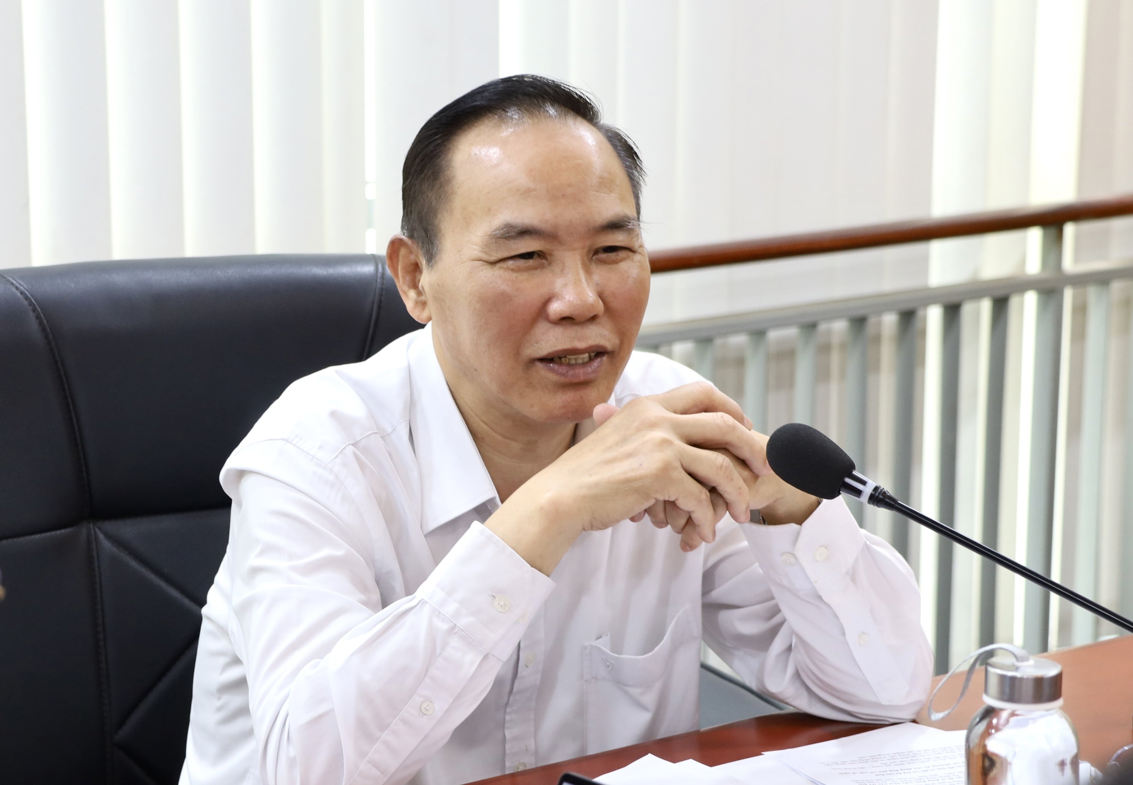 Thứ trưởng Phùng Đức Tiến đánh giá cao nỗ lực của Công ty CP Nông nghiệp BAF Việt Nam trong quá trình đổi mới sáng tạo, phát triển ngành chăn nuôi Việt Nam. Ảnh: Phương Linh. Thứ trưởng Phùng Đức Tiến đánh giá cao nỗ lực của Công ty CP Nông nghiệp BAF Việt Nam trong quá trình đổi mới sáng tạo, phát triển ngành chăn nuôi Việt Nam. Ảnh: Phương Linh.