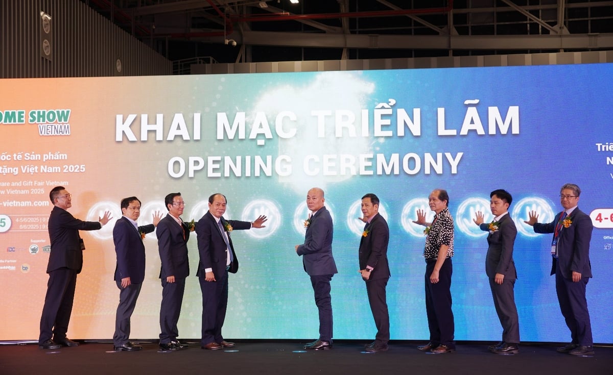Triển lãm Home Show Vietnam 2025 chính thức khai mạc chiều 4/6. Ảnh: Nguyễn Thủy. Triển lãm Home Show Vietnam 2025 chính thức khai mạc chiều 4/6. Ảnh: Nguyễn Thủy.