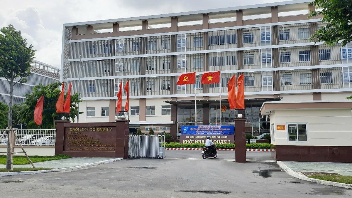 Một góc Trung tâm Chính trị - Hành chính tỉnh Long An. Ảnh: Thanh Bạch. Một góc Trung tâm Chính trị - Hành chính tỉnh Long An. Ảnh: Thanh Bạch.