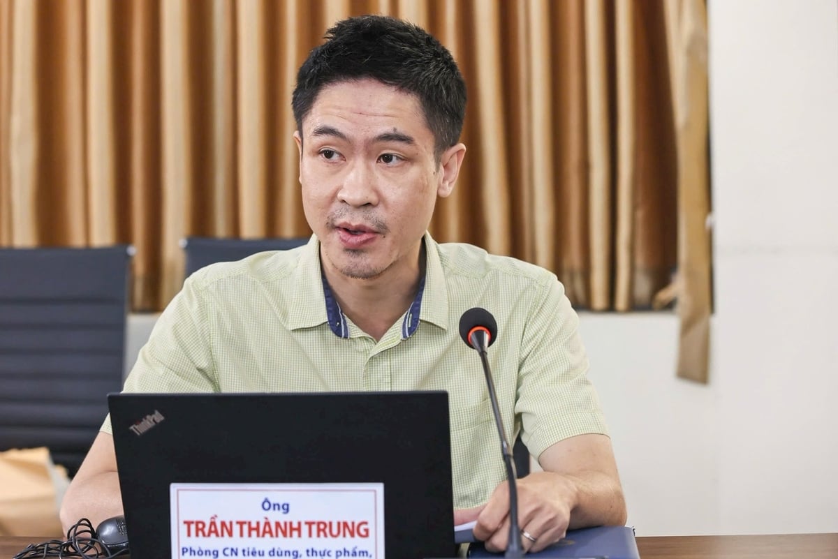 Ông Trần Thành Trung, Phòng Công nghiệp tiêu dùng, thực phẩm - Cục Công nghiệp (Bộ Công Thương) cho rằng, cần điều chỉnh các luật và văn bản quy phạm pháp luật liên quan để phân biệt tách bạch giữa các nhóm thuốc lá mới. Ảnh: Quang Vinh. Ông Trần Thành Trung, Phòng Công nghiệp tiêu dùng, thực phẩm - Cục Công nghiệp (Bộ Công Thương) cho rằng, cần điều chỉnh các luật và văn bản quy phạm pháp luật liên quan để phân biệt tách bạch giữa các nhóm thuốc lá mới. Ảnh: Quang Vinh.