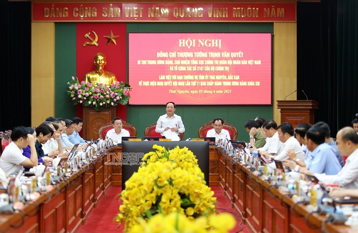 Buổi làm việc của Tổ công tác của Bộ Chính trị với Ban Thường vụ Tỉnh ủy Thái Nguyên, Bắc Kạn. Ảnh: TNGP. Buổi làm việc của Tổ công tác của Bộ Chính trị với Ban Thường vụ Tỉnh ủy Thái Nguyên, Bắc Kạn. Ảnh: TNGP.