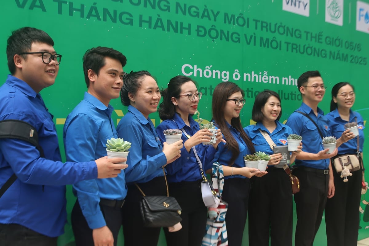 Không khí vui vẻ, hào hứng tại sự kiện. Ảnh: Hoàng Hiền. Không khí vui vẻ, hào hứng tại sự kiện. Ảnh: Hoàng Hiền.