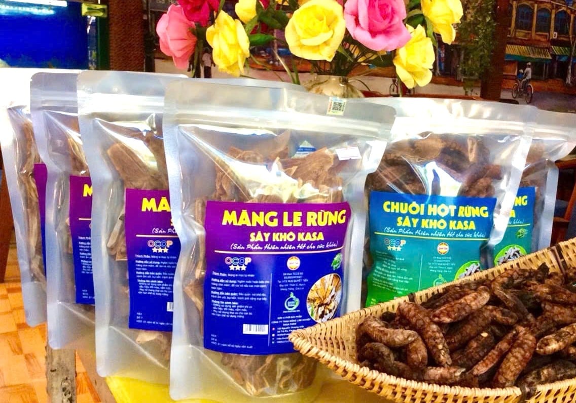 Phong phú những sản phẩm OCOP của huyện Mang Yang. Ảnh: ĐL. Phong phú những sản phẩm OCOP của huyện Mang Yang. Ảnh: ĐL.