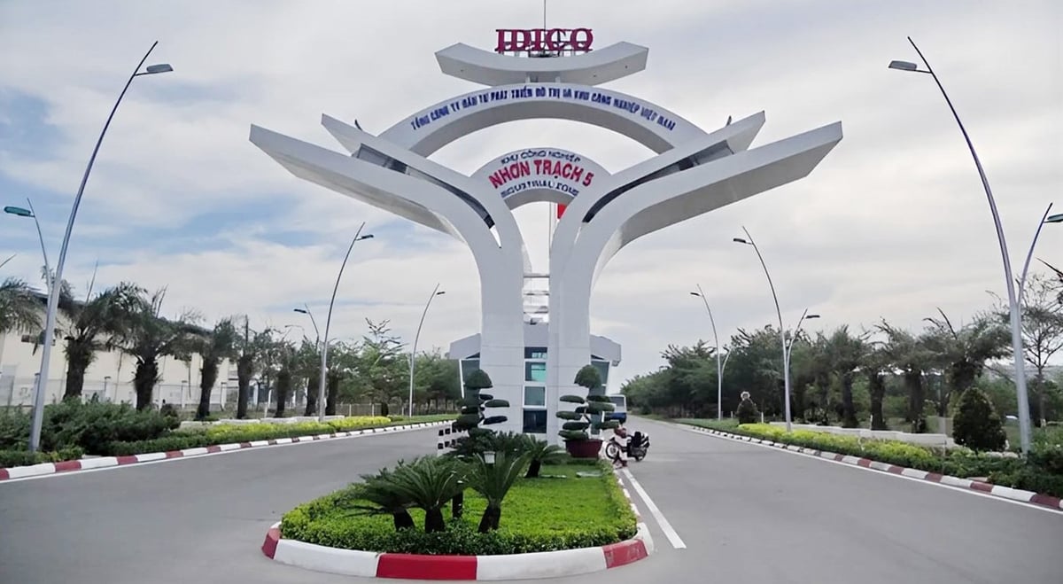 Hai huyện Long Thành và Nhơn Trạch là những địa phương đang có nhu cầu tuyển dụng lao động lớn nhất tỉnh Đồng Nai. Ảnh: Minh Sáng. Hai huyện Long Thành và Nhơn Trạch là những địa phương đang có nhu cầu tuyển dụng lao động lớn nhất tỉnh Đồng Nai. Ảnh: Minh Sáng.