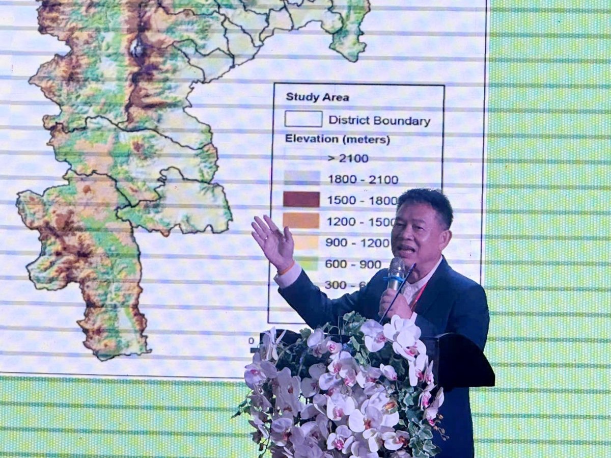 Ông Somrit Haikum, Giám đốc Công ty Du lịch Chiang Mai Pacific World phát biểu tại tọa đàm. Ảnh: Bích Hợp. Ông Somrit Haikum, Giám đốc Công ty Du lịch Chiang Mai Pacific World phát biểu tại tọa đàm. Ảnh: Bích Hợp.
