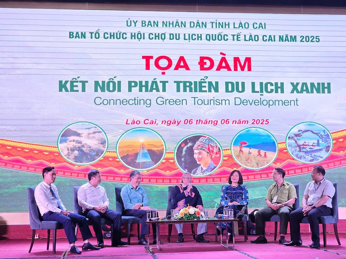 Tọa đàm 'Kết nối phát triển xanh' tìm giải pháp cho du lịch xanh phát triển bền vững. Ảnh: Bích Hợp. Tọa đàm 'Kết nối phát triển xanh' tìm giải pháp cho du lịch xanh phát triển bền vững. Ảnh: Bích Hợp.