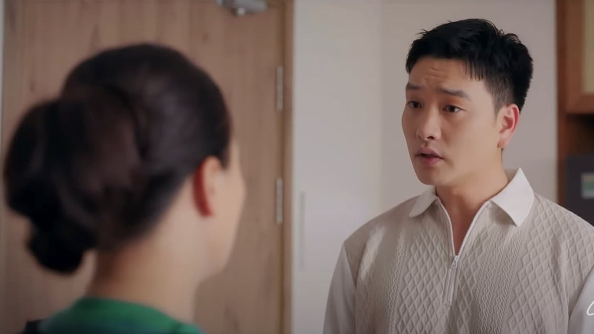 Tuấn khó chịu khi chị Ngà không làm tốt công việc. Ảnh CMH Tuấn khó chịu khi chị Ngà không làm tốt công việc. Ảnh CMH