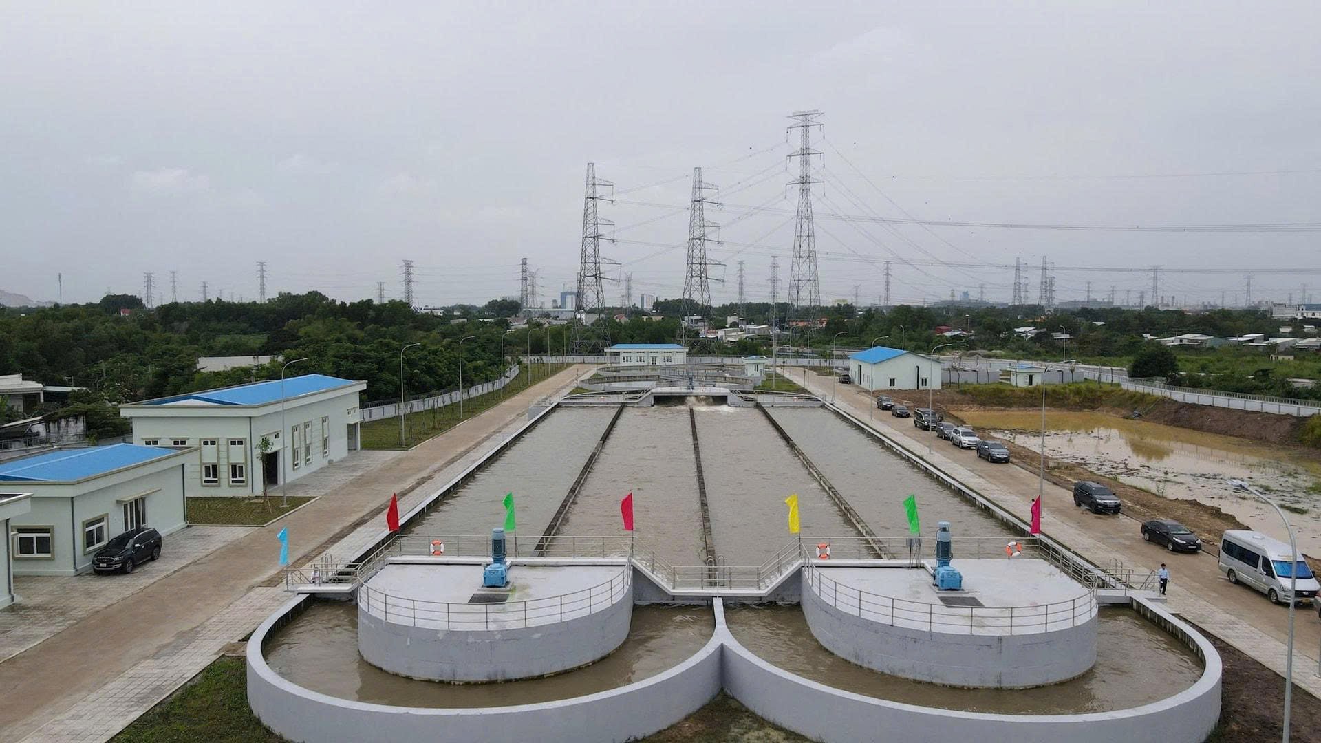 Cuối tháng 10/2024, Royal HaskoningDHV phối hợp với Ban Quản lý dự án chuyên ngành dân dụng và công nghiệp tỉnh Bà Rịa - Vũng Tàu, khánh thành Nhà máy xử lý nước thải Khu đô thị mới Phú Mỹ tại thị xã Phú Mỹ. Dự án có tổng mức đầu tư 818 tỷ đồng.