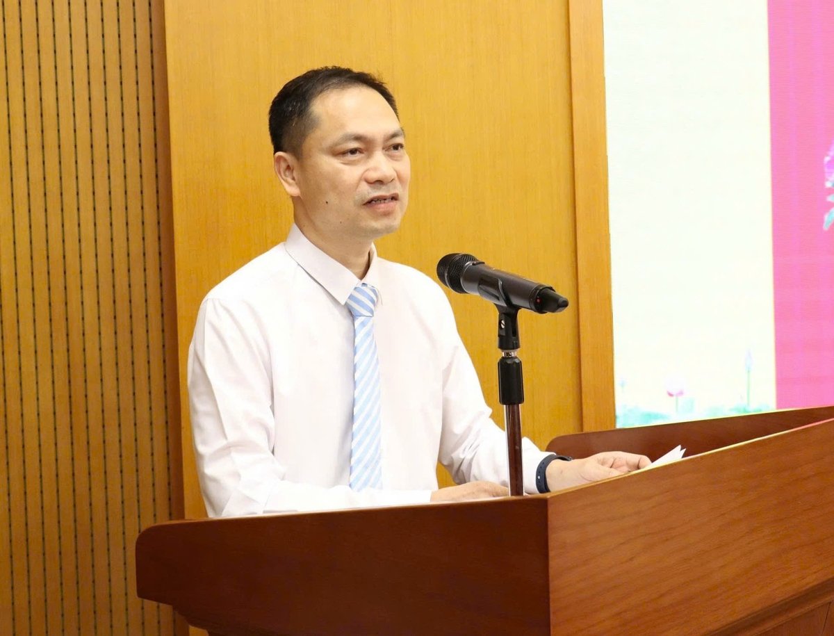 Đồng chí Ngô Trường Sơn, Chánh Văn phòng Điều phối Nông thôn mới Trung ương tiếp tục được tín nhiệm giữ chức Bí thư Chi bộ Văn phòng Điều phối Nông thôn mới Trung ương, nhiệm kỳ 2025-2030. Ảnh: Nguyễn Thủy. Đồng chí Ngô Trường Sơn, Chánh Văn phòng Điều phối Nông thôn mới Trung ương tiếp tục được tín nhiệm giữ chức Bí thư Chi bộ Văn phòng Điều phối Nông thôn mới Trung ương, nhiệm kỳ 2025-2030. Ảnh: Nguyễn Thủy.