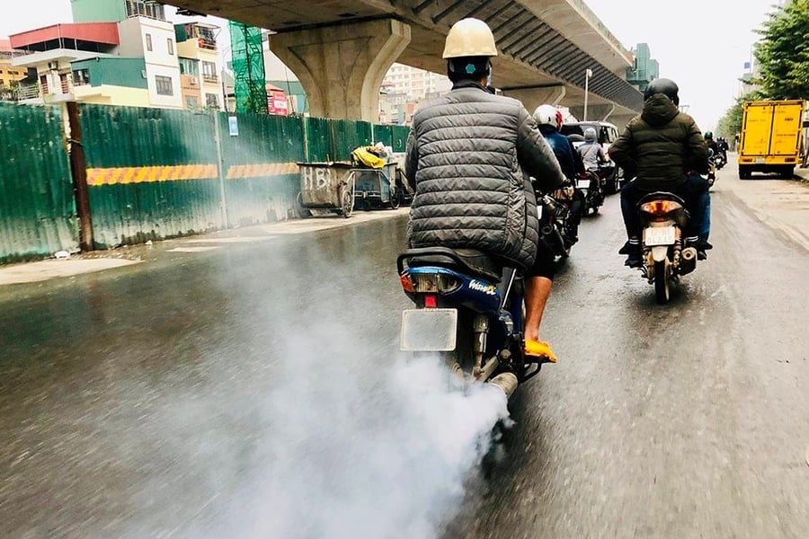 Xe máy cũ là một trong những nguyên nhân chính gây ô nhiễm không khí. Ảnh minh họa. Xe máy cũ là một trong những nguyên nhân chính gây ô nhiễm không khí. Ảnh minh họa.