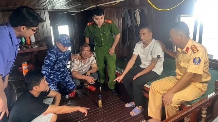 Các đối tượng sử dụng ma túy bị lực lượng chức năng phát hiện, bắt giữ. Ảnh: ĐVCC. Các đối tượng sử dụng ma túy bị lực lượng chức năng phát hiện, bắt giữ. Ảnh: ĐVCC.