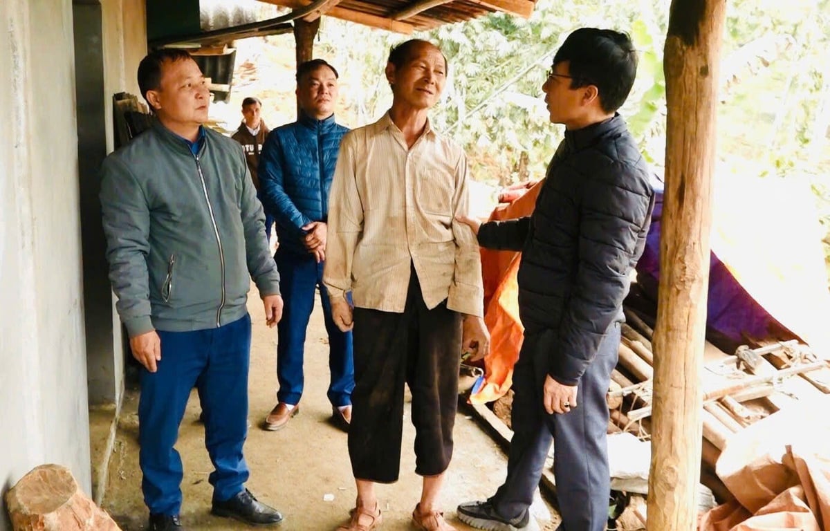 Việc giám sát tiến độ xây dựng nhà ở cũng được địa phương quan tâm thường xuyên. Ảnh: Thanh Tiến.