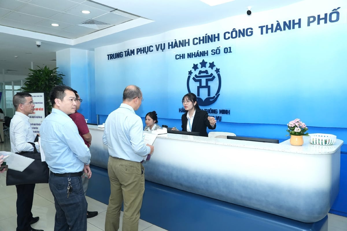 Trung tâm Phục vụ hành chính công thành phố Hà Nội chi nhánh số 01. Ảnh: Nguyễn Hà.