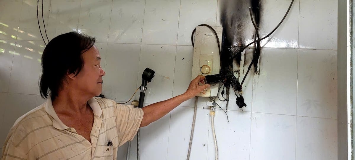 Ông Nguyễn Minh Quang, người đầu tiên phát hiện thiết bị điện bỗng dưng bị cháy. Ảnh: Minh Đảm. Ông Nguyễn Minh Quang, người đầu tiên phát hiện thiết bị điện bỗng dưng bị cháy. Ảnh: Minh Đảm.