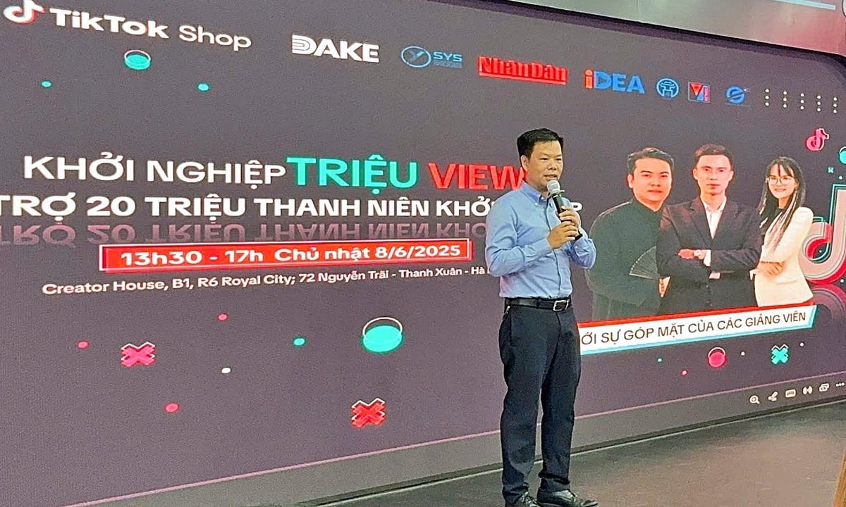 Ông Nguyễn Hữu Tuấn chia sẻ tại chương trình. Ảnh: MOIT.