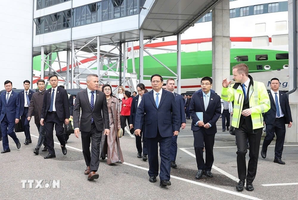 Cảng Tallinn là một trong những cửa ngõ hàng hải quan trọng bậc nhất của Cộng hòa Estonia, đồng thời là một trong những cảng biển lớn nhất ở khu vực biển Baltic. Ảnh: TTXVN. Cảng Tallinn là một trong những cửa ngõ hàng hải quan trọng bậc nhất của Cộng hòa Estonia, đồng thời là một trong những cảng biển lớn nhất ở khu vực biển Baltic. Ảnh: TTXVN.