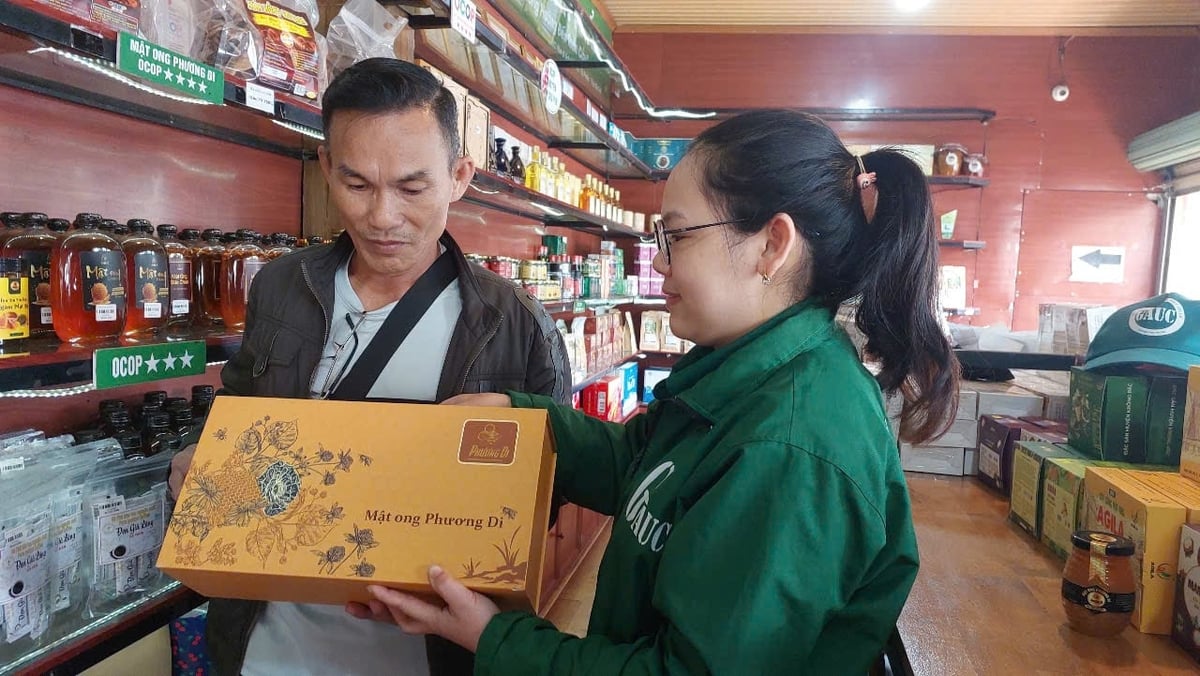 Mật ong Phương Di đạt OCOP 5 sao cấp gia. Ảnh: ĐL. Mật ong Phương Di đạt OCOP 5 sao cấp gia. Ảnh: ĐL.