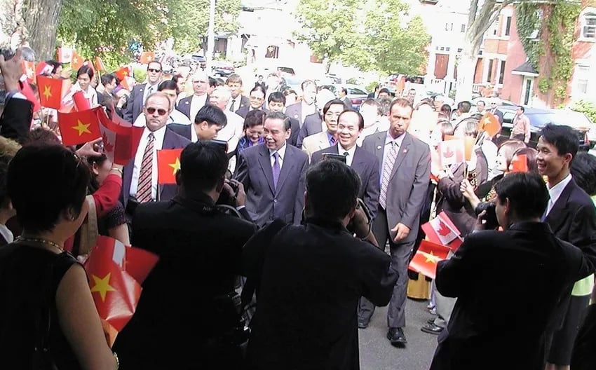 Thủ tướng Phan Văn Khải thăm Canada. Thủ tướng Phan Văn Khải thăm Canada.