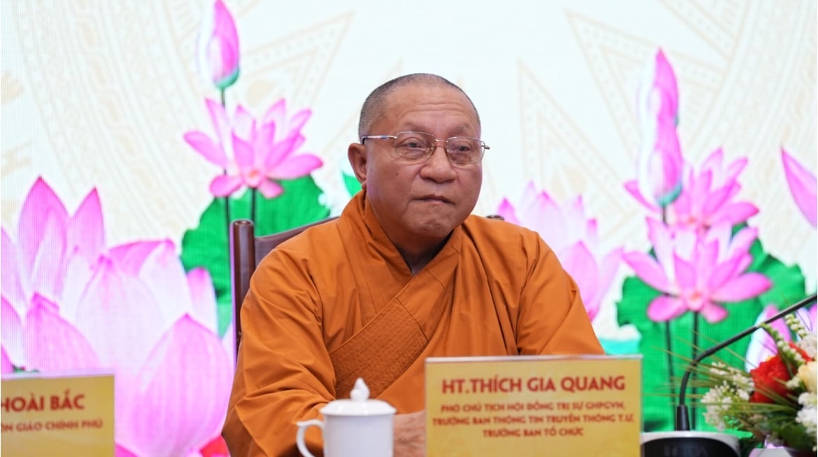 Hòa thượng Thích Gia Quang, Phó Chủ tịch Hội đồng trị sự Giáo hội Phật giáo Việt Nam, Trưởng ban Tổ chức Giải tại Lễ trao Giải Báo chí Phật giáo lần thứ nhất 2024 và phát động Giải Báo chí Phật giáo năm 2025. Ảnh: Phật sự Thủ đô. Hòa thượng Thích Gia Quang, Phó Chủ tịch Hội đồng trị sự Giáo hội Phật giáo Việt Nam, Trưởng ban Tổ chức Giải tại Lễ trao Giải Báo chí Phật giáo lần thứ nhất 2024 và phát động Giải Báo chí Phật giáo năm 2025. Ảnh: Phật sự Thủ đô.