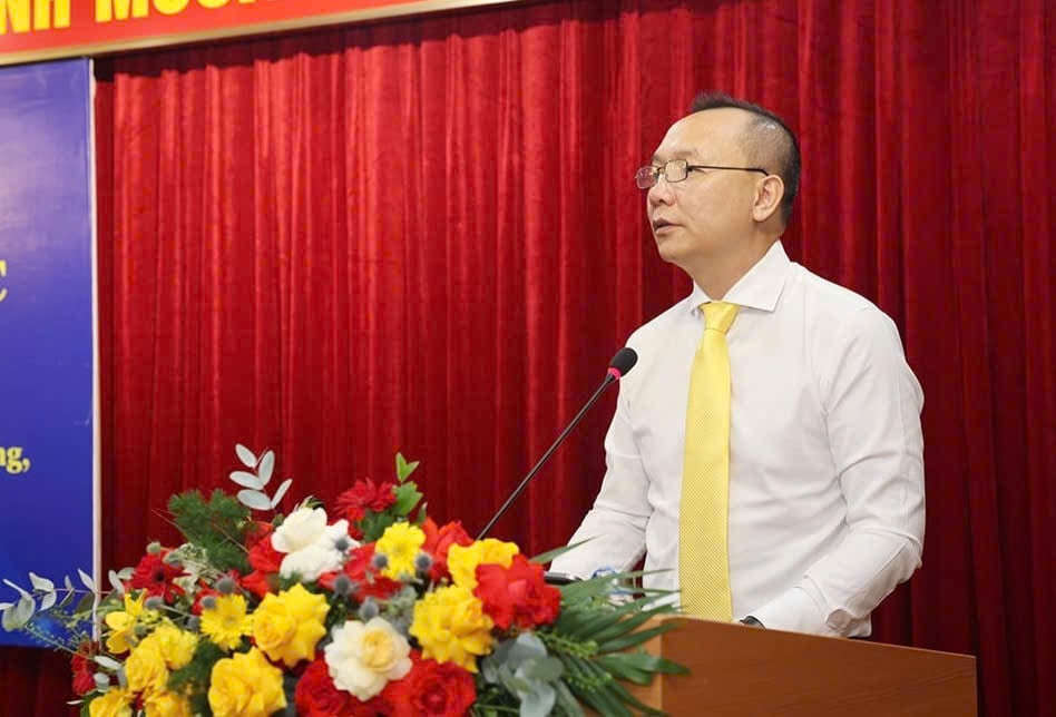 Ông Lê Quốc Anh, Phó Tổng Giám đốc Tổng công ty Bưu điện Việt Nam phát biểu tại buổi lễ. Ảnh: VNP. Ông Lê Quốc Anh, Phó Tổng Giám đốc Tổng công ty Bưu điện Việt Nam phát biểu tại buổi lễ. Ảnh: VNP.