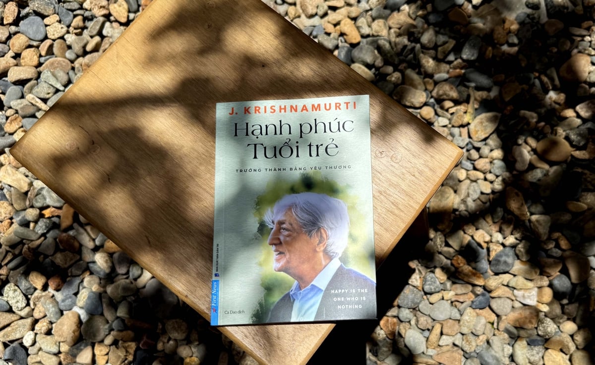 Cuốn sách 'Hạnh phúc tuổi trẻ' của triết gia Jiddu Krishnamurti. Cuốn sách 'Hạnh phúc tuổi trẻ' của triết gia Jiddu Krishnamurti.