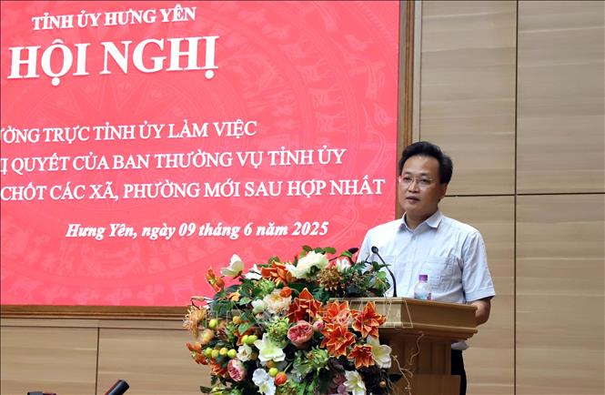 Bí thư Tỉnh ủy Hưng Yên Nguyễn Hữu Nghĩa phát biểu tại Hội nghị. Ảnh: Đinh Văn Nhiều/TTXVN Bí thư Tỉnh ủy Hưng Yên Nguyễn Hữu Nghĩa phát biểu tại Hội nghị. Ảnh: Đinh Văn Nhiều/TTXVN