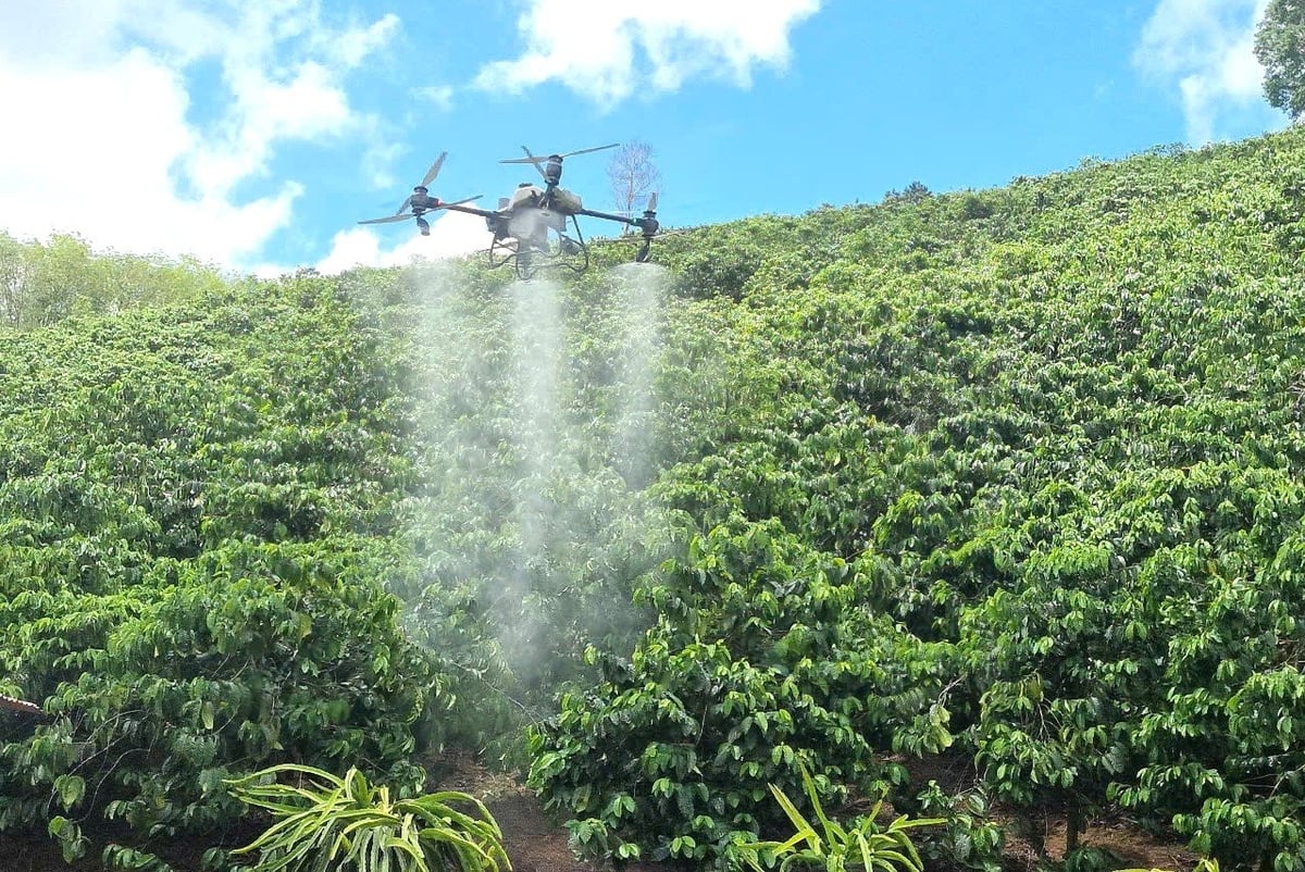 Thiết bị bay không người lái đang được sử dụng ngày càng phổ biến ở vùng biên giới huyện Ngọc Hồi, tỉnh Kon Tum. Ảnh: Tuấn Anh. Thiết bị bay không người lái đang được sử dụng ngày càng phổ biến ở vùng biên giới huyện Ngọc Hồi, tỉnh Kon Tum. Ảnh: Tuấn Anh.