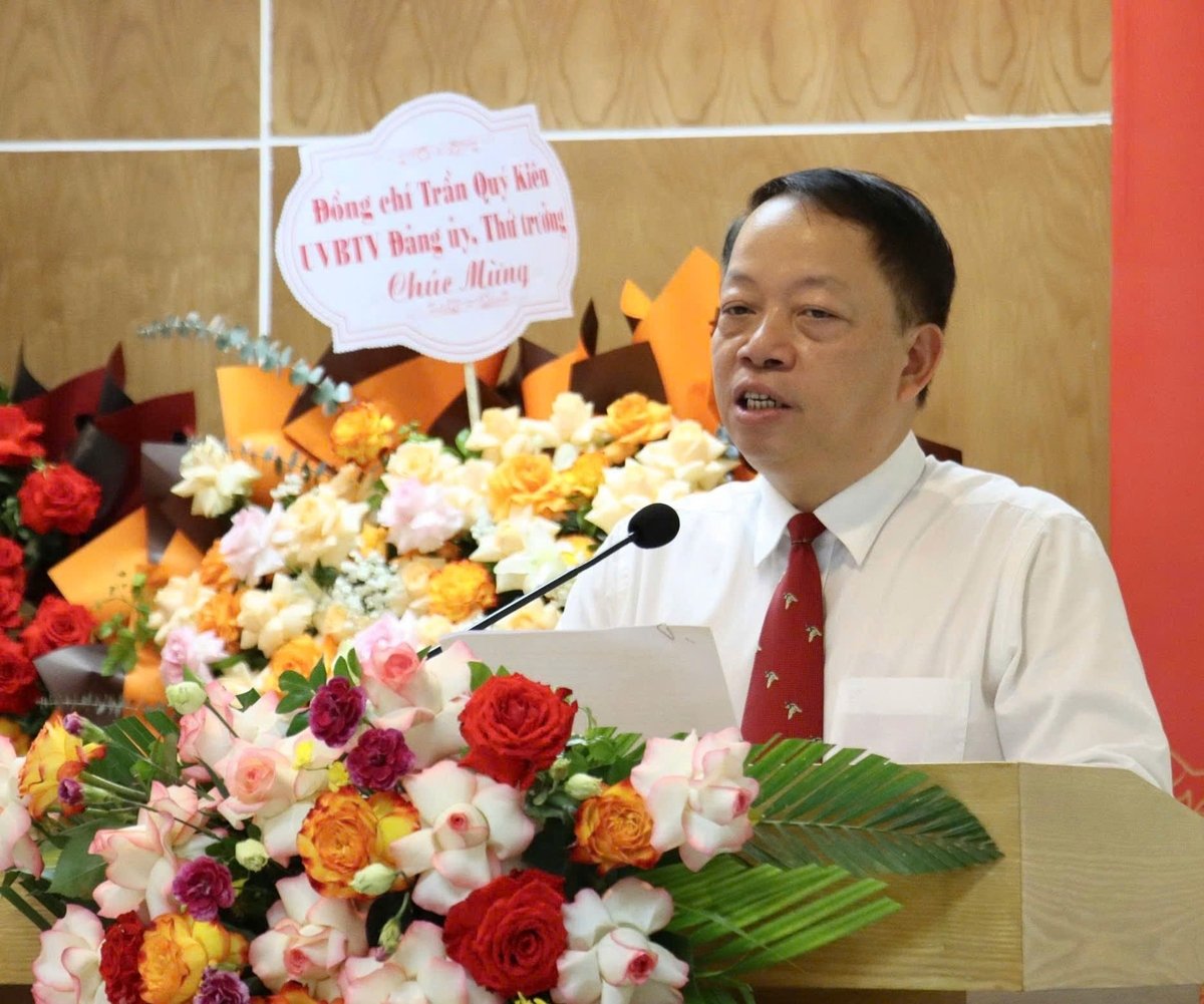 Theo ông Lê Phú Hà, Cục trưởng Cục Chuyển đổi số, nhiệm kỳ 2025-2030, Đảng bộ Cục xác định phương châm hành động 'Đoàn kết – Chủ động – Sáng tạo – Hiệu quả' với mục tiêu đưa chuyển đổi số trở thành đột phá chiến lược của ngành NN-MT. Ảnh: Nguyễn Thủy. Theo ông Lê Phú Hà, Cục trưởng Cục Chuyển đổi số, nhiệm kỳ 2025-2030, Đảng bộ Cục xác định phương châm hành động 'Đoàn kết – Chủ động – Sáng tạo – Hiệu quả' với mục tiêu đưa chuyển đổi số trở thành đột phá chiến lược của ngành NN-MT. Ảnh: Nguyễn Thủy.