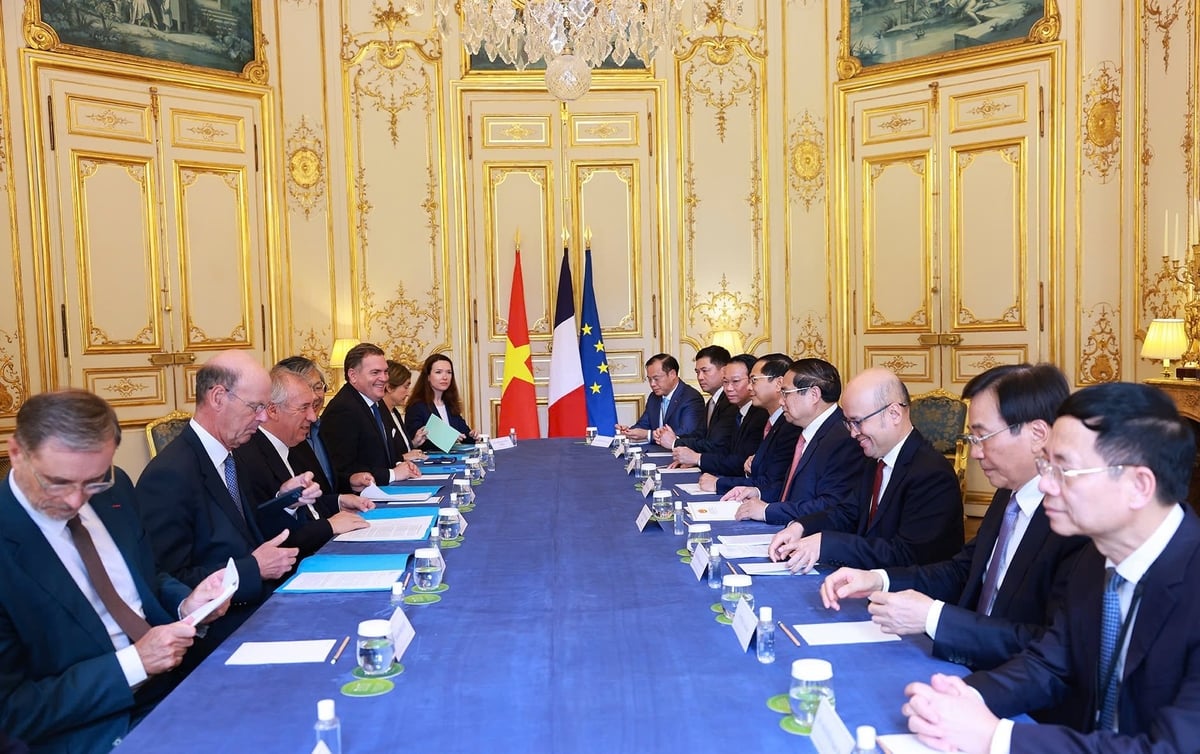 Thủ tướng Phạm Minh Chính hội đàm với Thủ tướng Pháp Francois Bayrou tại điện Matignon. Ảnh: VGP. Thủ tướng Phạm Minh Chính hội đàm với Thủ tướng Pháp Francois Bayrou tại điện Matignon. Ảnh: VGP.