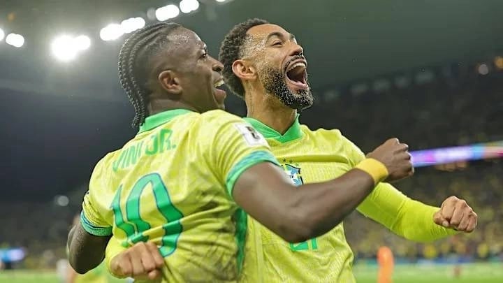 Vinicius mừng bàn thắng cùng Cunha trong trận Brazil hạ Paraguay 1-0 trên sân Corinthians, Sao Paulo, Brazil ngày 10/6/2025. Ảnh: Imago Vinicius mừng bàn thắng cùng Cunha trong trận Brazil hạ Paraguay 1-0 trên sân Corinthians, Sao Paulo, Brazil ngày 10/6/2025. Ảnh: Imago