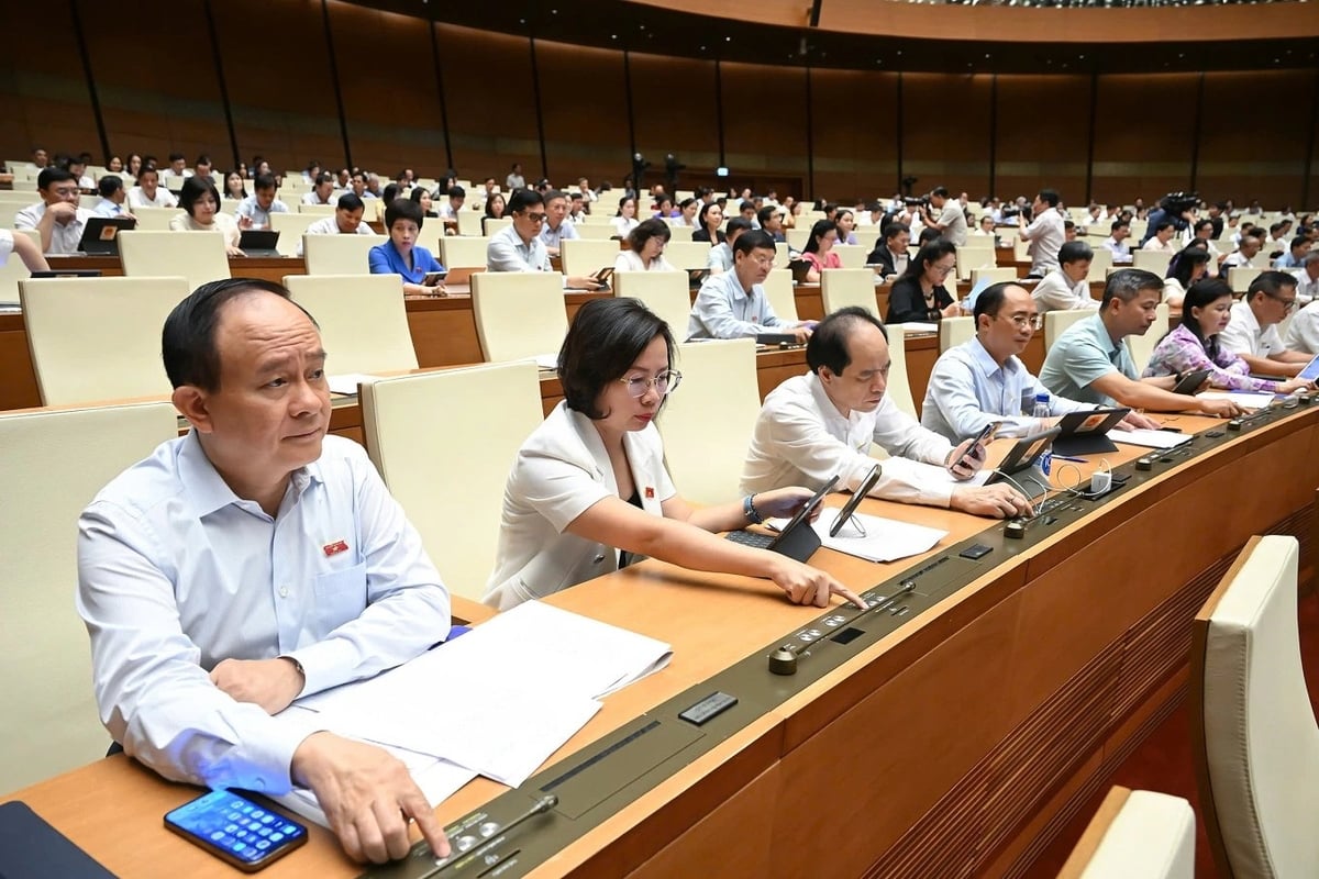 Các đại biểu Quốc hội tại phòng họp Diên Hồng. Ảnh: Quochoi. Các đại biểu Quốc hội tại phòng họp Diên Hồng. Ảnh: Quochoi.