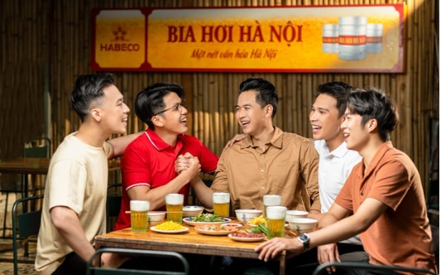 Bia Hơi Hà Nội song hành cùng lịch sử Hà Nội. Ảnh: HABECO. Bia Hơi Hà Nội song hành cùng lịch sử Hà Nội. Ảnh: HABECO.