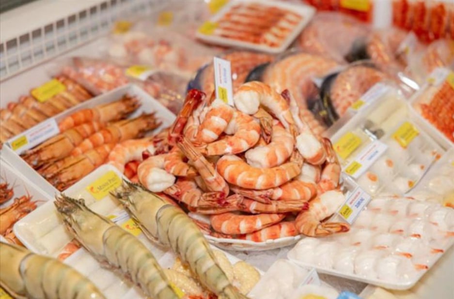 Tôm bóc vỏ hấp sẵn, đóng khay tiện lợi là ví dụ điển hình cho sản phẩm chế biến sâu hướng vào thị trường EU, Nhật. Ảnh minh họa. Tôm bóc vỏ hấp sẵn, đóng khay tiện lợi là ví dụ điển hình cho sản phẩm chế biến sâu hướng vào thị trường EU, Nhật. Ảnh minh họa.