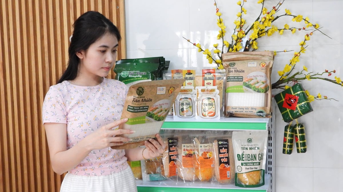 Doanh nghiệp, người tiêu dùng tại Tây Ninh từng bước chuyển đổi sang sử dụng bao bì xanh. Ảnh: Trần Trung. Doanh nghiệp, người tiêu dùng tại Tây Ninh từng bước chuyển đổi sang sử dụng bao bì xanh. Ảnh: Trần Trung.