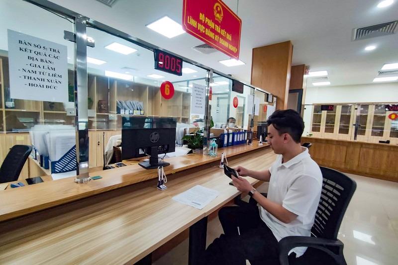 Trung tâm Phục vụ hành chính công Thành phố Hà Nội. Ảnh: VnEconomy. Trung tâm Phục vụ hành chính công Thành phố Hà Nội. Ảnh: VnEconomy.